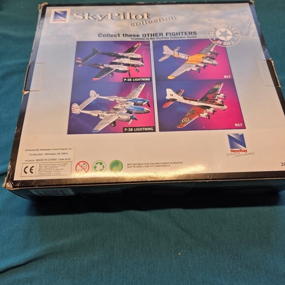 SkyPilot Collection Model Airplane - Picture 5 of 5